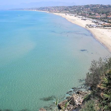 La Casetta Nel Porto Castellammare del Golfo Bagian luar foto